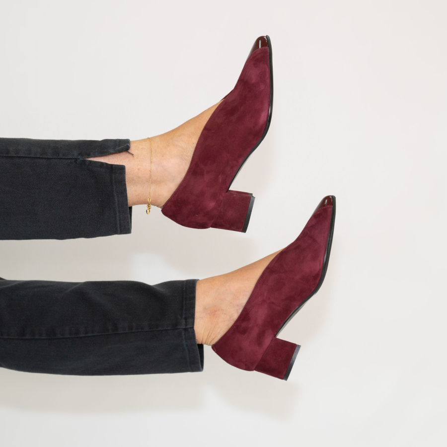 DILVA BORDEAUX – DECOLLETE’ IN MORBIDO SCAMOSCIATO BORDEAUX